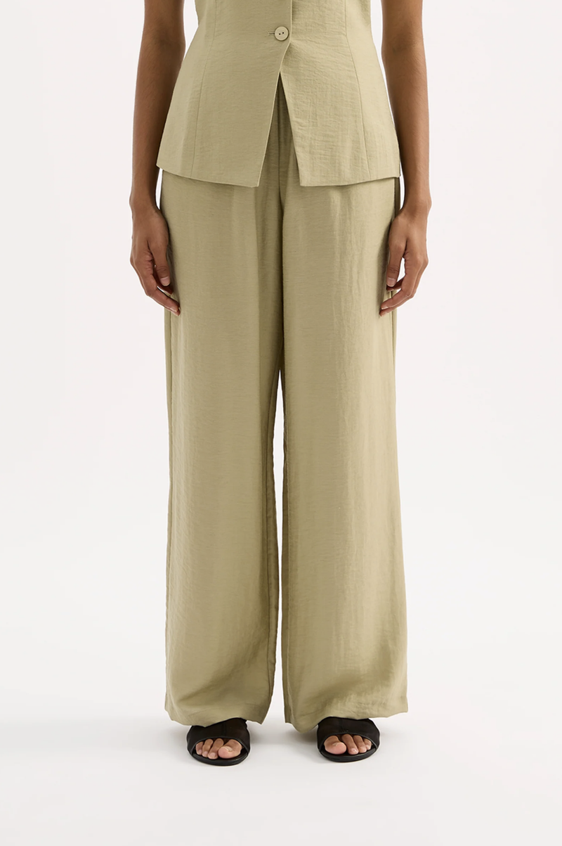 Nila Pant - Leaf